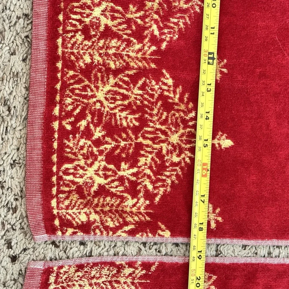 Southern Living Bath Towels Winter Theme Red w/Gold Backside Reversible 3pc‎